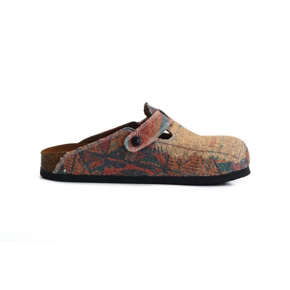 Colored Geometric Patterned and Brown Follow Your Style Written Clogs - CAL1303