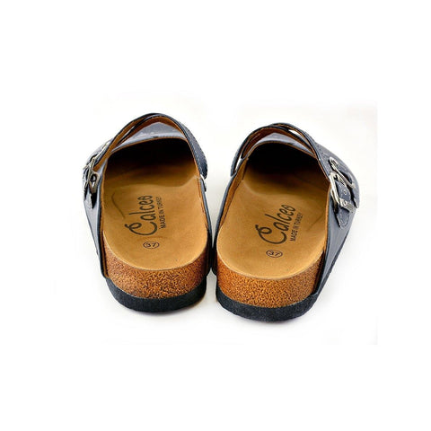 Black and Brown Colored Bat Patterned Clogs - WCAL142